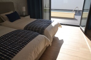 4 habitaciones, escritorio, tabla de planchar con plancha y wifi gratis 