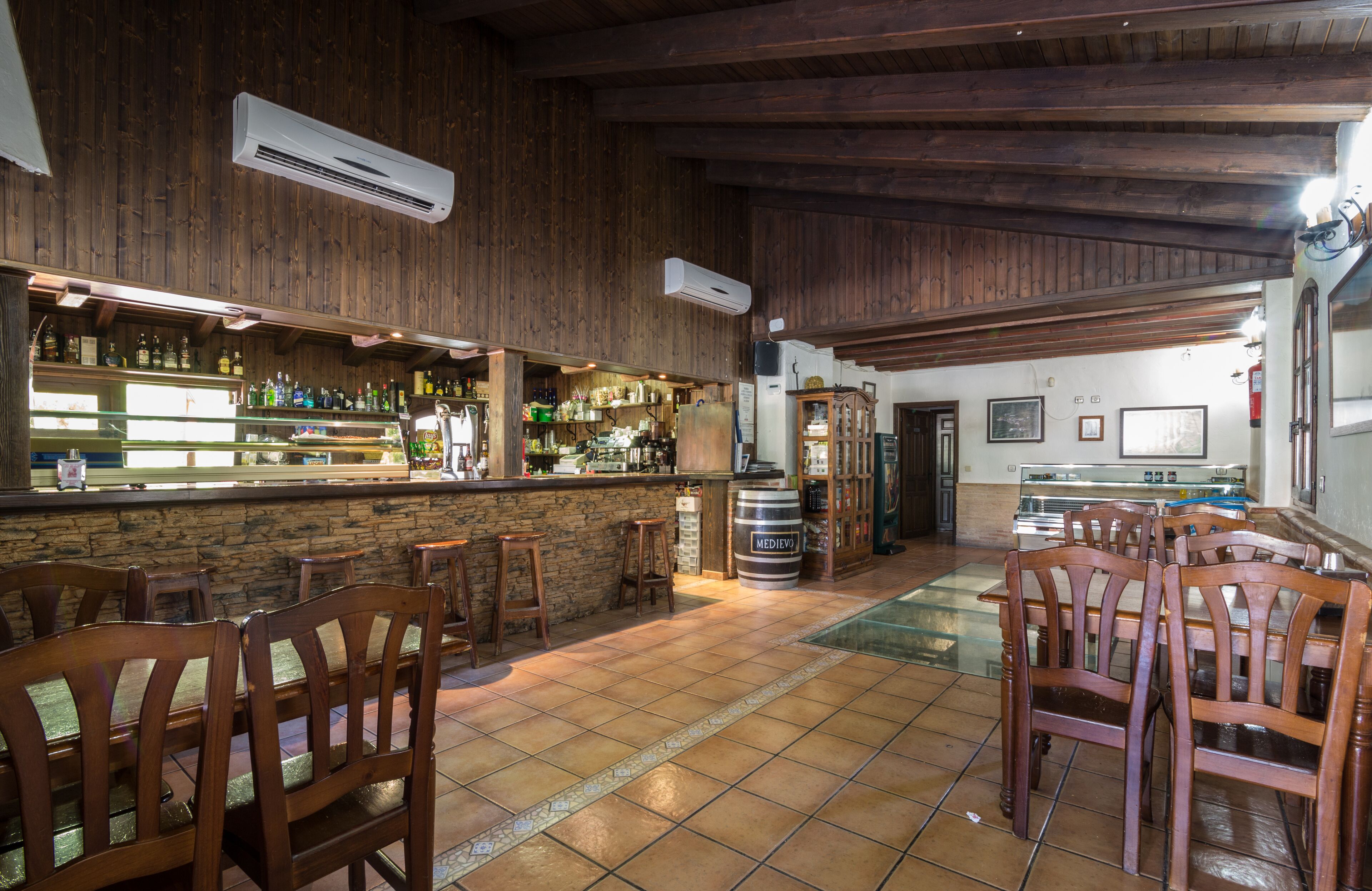 Bar (en la propiedad)