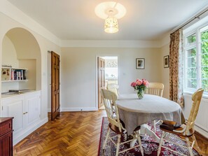Dining - 2 bedroom accommodation in Lenton, near Grantham (Lenton, near Grantham)