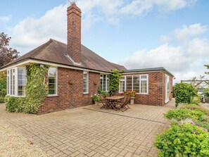 Exterior - 2 bedroom accommodation in Lenton, near Grantham (Lenton, near Grantham)