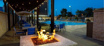 Holiday Inn Express & Suites Las Vegas - E Tropicana by IHG