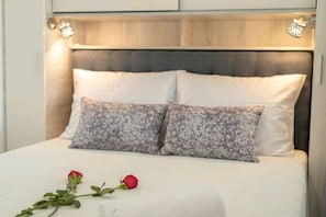2 dormitorios, tabla de planchar con plancha, wifi