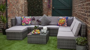 Nhà truyền thống | Hiên