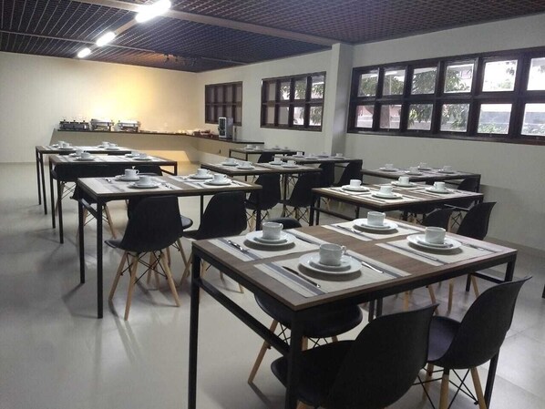 Free daily continental breakfast - Pousada Ariús Premium (Campina Grande)