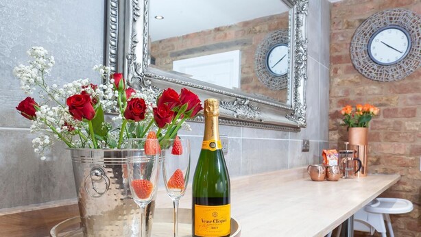 Dining - Priory Street Apartment 2 (York)