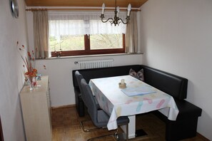 Dining - Apartment with a view of the countryside (Überlingen)