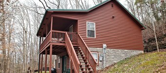 Morehead Cabin on the lake