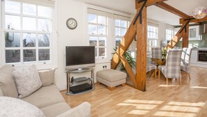 Living area - The Nutshell (York)