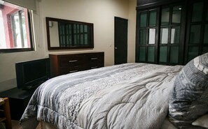 Condo Ville | 5 chambres, accès au Wi-Fi (inclus)