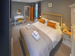 2 quartos, Wi-Fi de cortesia, roupa de cama