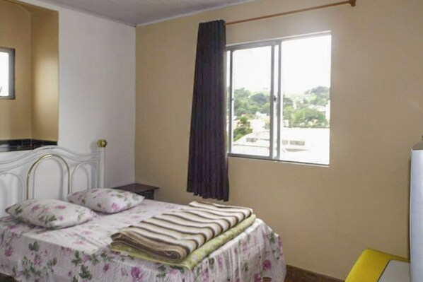 Desk, free WiFi, bed sheets