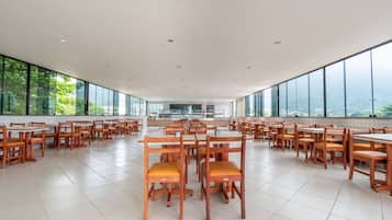 Desayuno buffet incluido todos los días