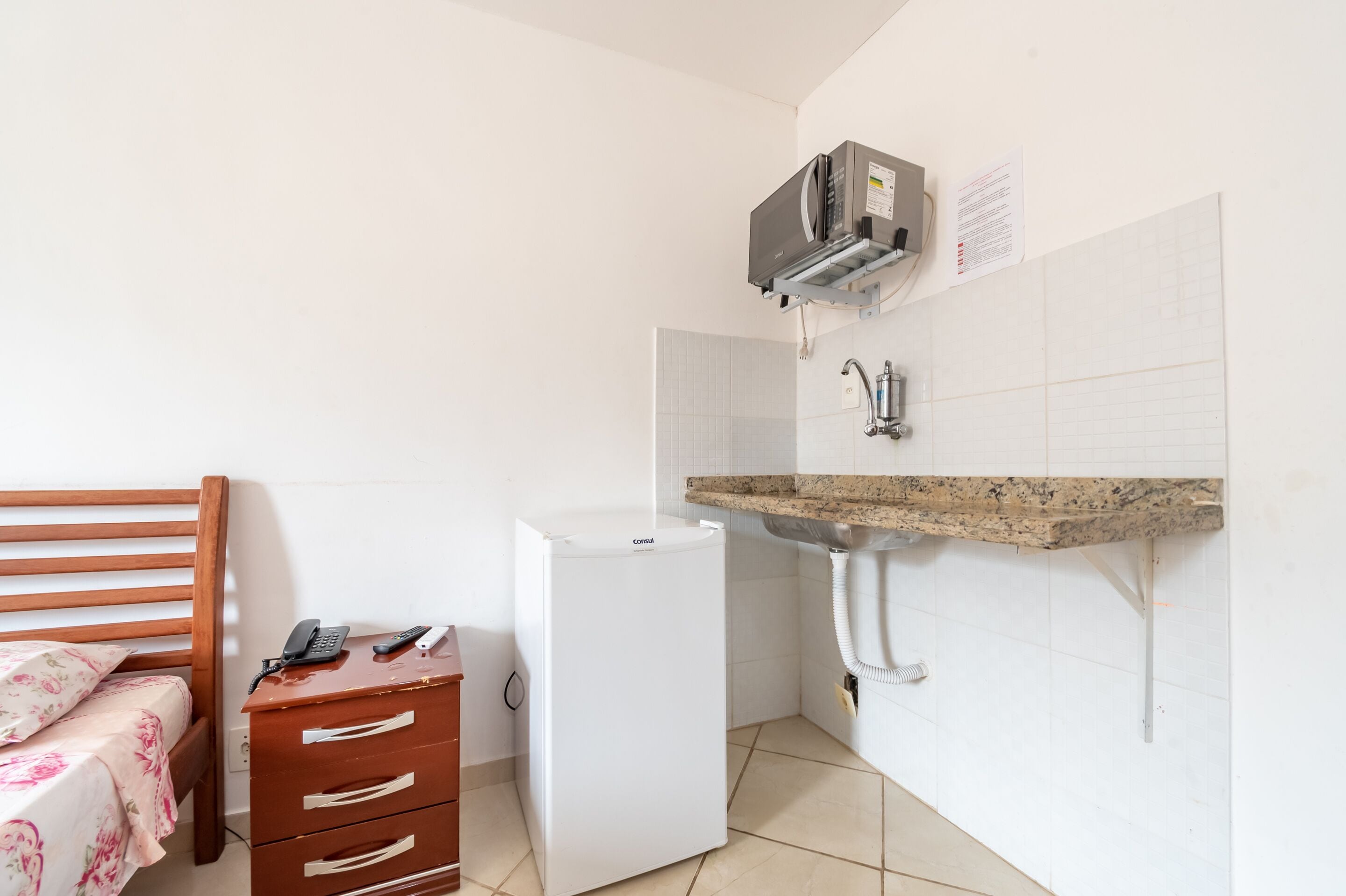 superior quadruple room (1 double bed + 2 single beds) | bathroom | shower, towels, soap, toilet paper