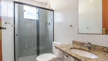 Chambre Double Supérieure | Lavabo de la salle de bain