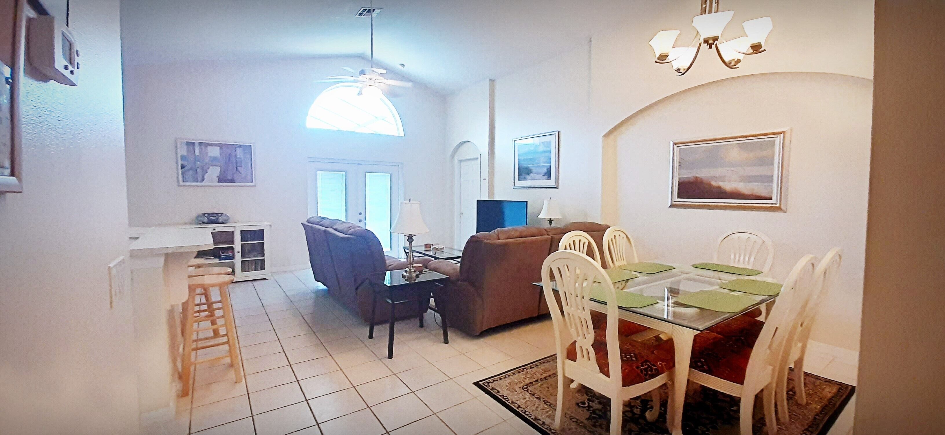 House (4630 4 Bedroom Private Pool Home, Cum) | Private kitchen | Fridge, microwave, oven, stovetop