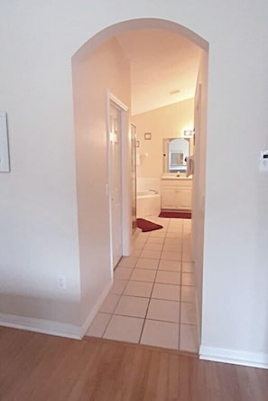 House (4630 4 Bedroom Private Pool Home, Cum) | 4 bedrooms, desk, free WiFi