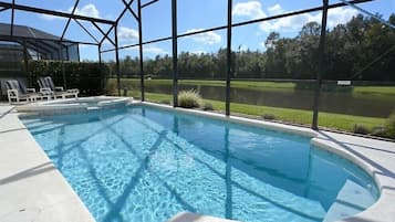 House (4630 4 Bedroom Private Pool Home, Cum) | 4 bedrooms, desk, free WiFi