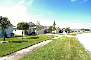 House | Property grounds - 1029 3 Bedroom Pool Home, Eagle Pointe Kissimmee (Kissimmee)