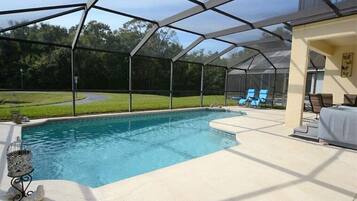 House (86340 2-Story Prestine 4-Bed Pool Hom) | 4 bedrooms, iron/ironing board, free WiFi