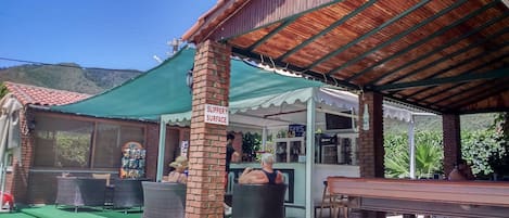 Poolside bar