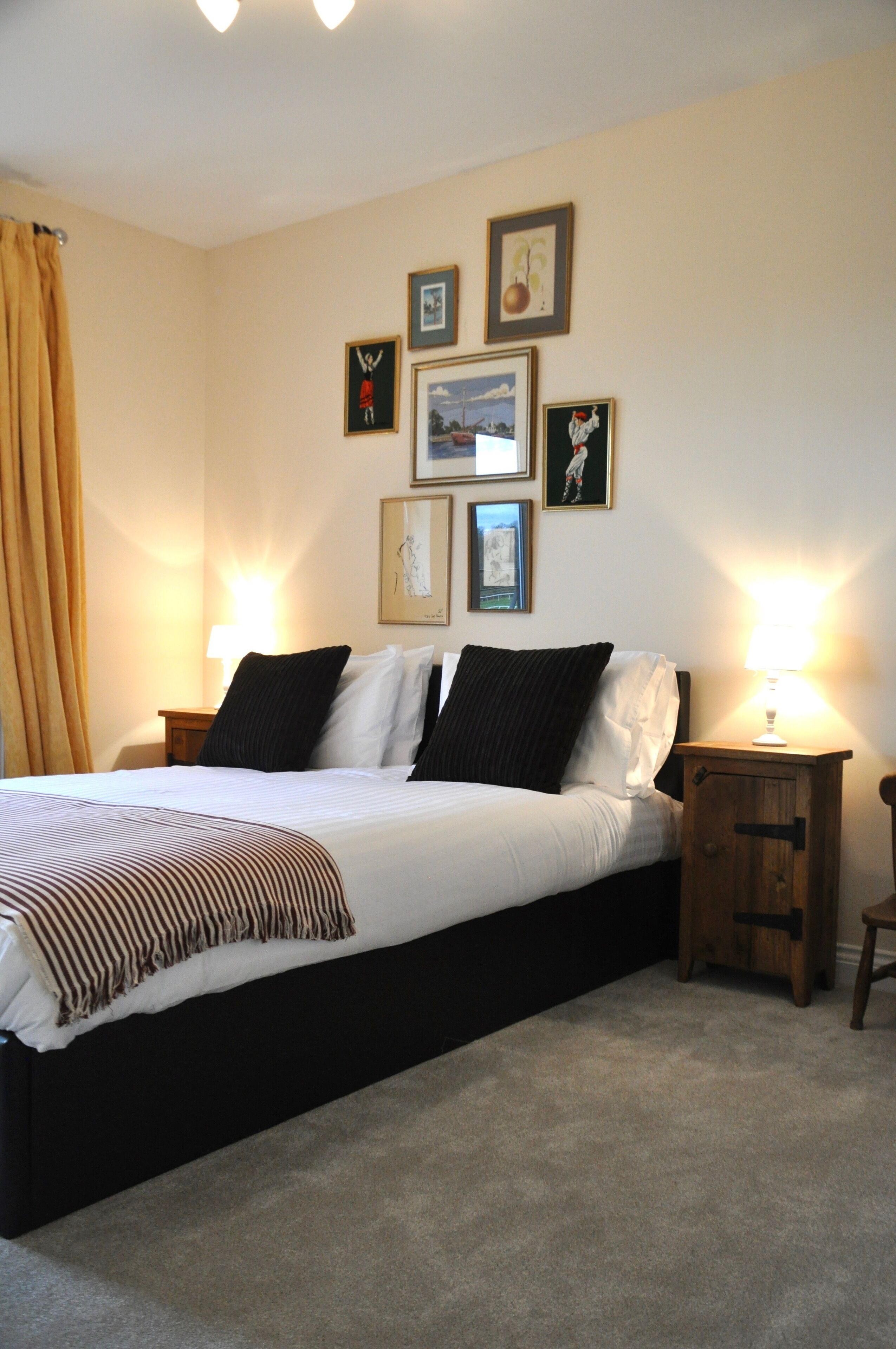 Hochwertige Bettwaren, individuell dekoriert, individuell eingerichtet