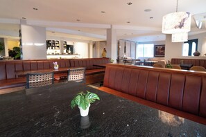 Daily continental breakfast (MXN 190 per person) - Hotel San Antonio (Tampico)