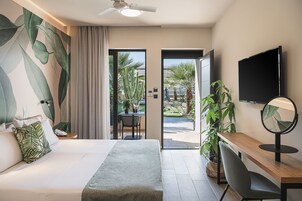 Economy Double Room on Ground Floor With Pool View | Rúmföt úr egypskri bómull, rúmföt af bestu gerð