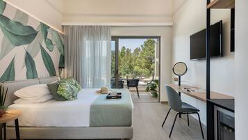 Junior Suite - Maisonette With Pool View | Egyptinpuuvillaiset lakanat, ylelliset vuodevaatteet