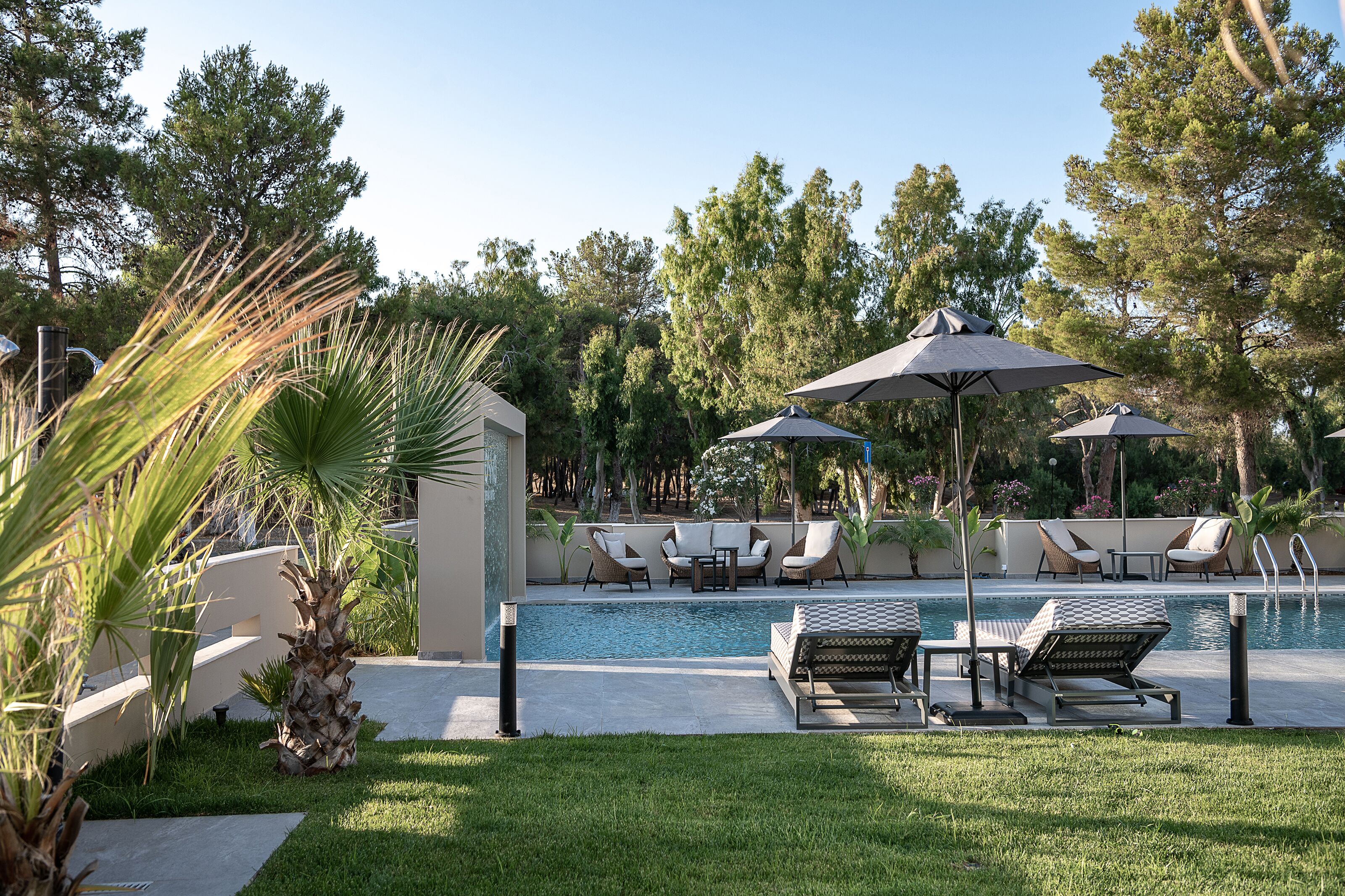 المنشأة من الخارج