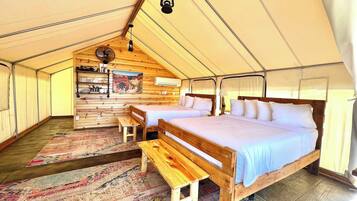 WiFi, bed sheets