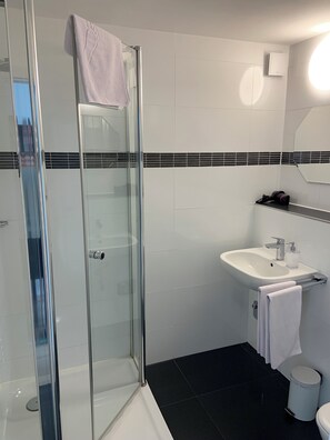 Standard Studio | Bathroom - Best Boarding 24 (Sulzbach am Main)