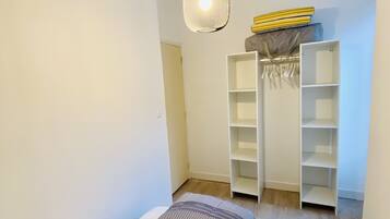 2 Schlafzimmer, Bügeleisen/Bügelbrett, Reisekinderbett, WLAN