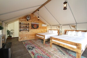 WiFi, bed sheets