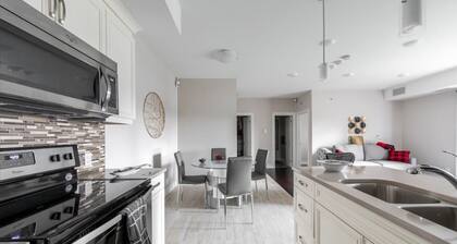 Beautiful and Elegant Executive Rental for Longer term stays. 2 BR, 2 Bath.