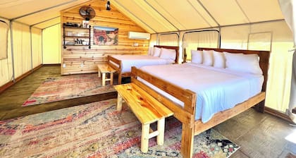 Zion, Bryce Glamping with Heat, AC, & Private Bath
