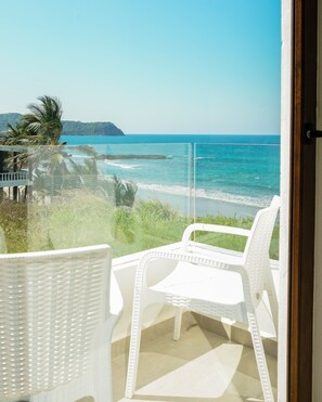 Signature Room, 2 Bedrooms, Oceanfront (Master Suite) - Marsai Hotel Boutique (Punta de Mita)