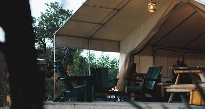 Glamping tent basecamp between Zion & Bryce w/AC