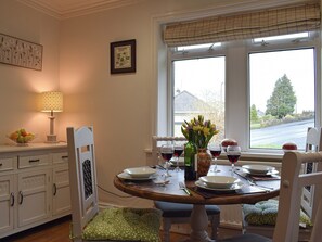 Dining - 2 bedroom accommodation in Haworth (Haworth)