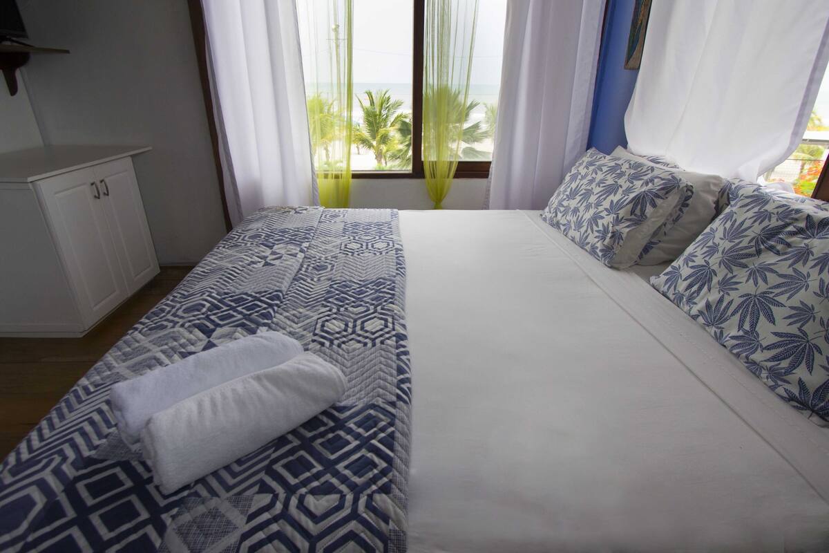 Suíte estúdio luxo, vista para o mar | Wi-Fi de cortesia