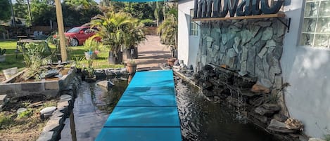 屋外プール、温水プール