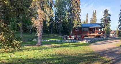 Private Alaskan Cabin on 1 Acre, pet friendly