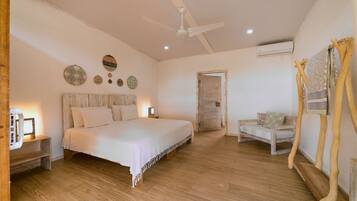 Comfort Double Room, 1 Bedroom (Air conditioning) | In-room safe, individually furnished, blackout drapes, soundproofing