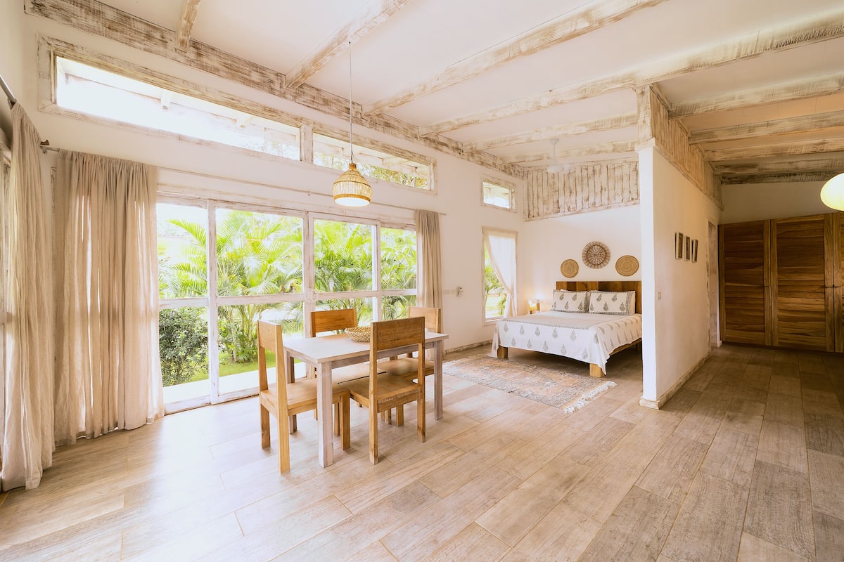 Comfort Loft, 1 Bedroom (Air conditioning) | 1 bilik tidur, peti besi dalam bilik