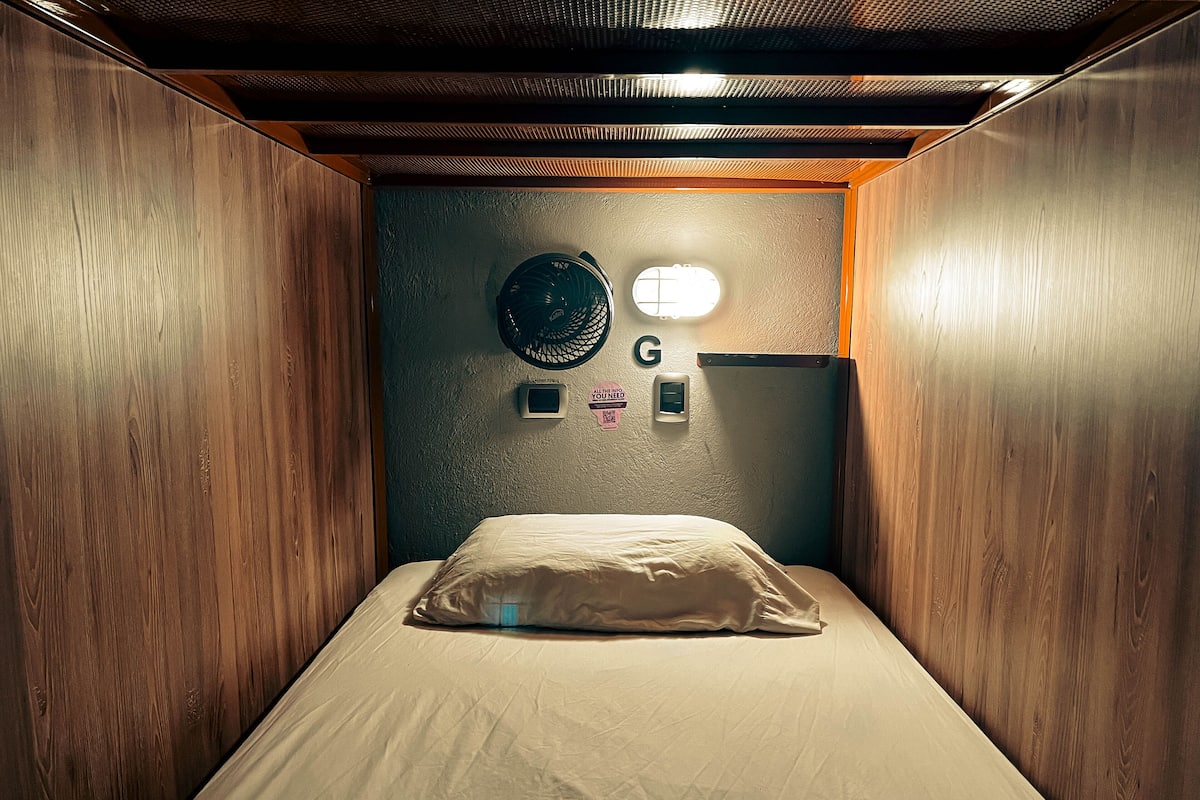 ผ้าม่านกันแสง, Wi-Fi ฟรี, ผ้าปูที่นอน