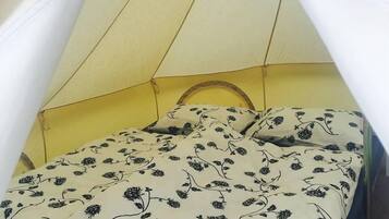 Tent | Free WiFi, bed sheets