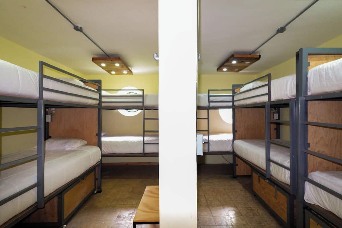 Iron/ironing board, free WiFi