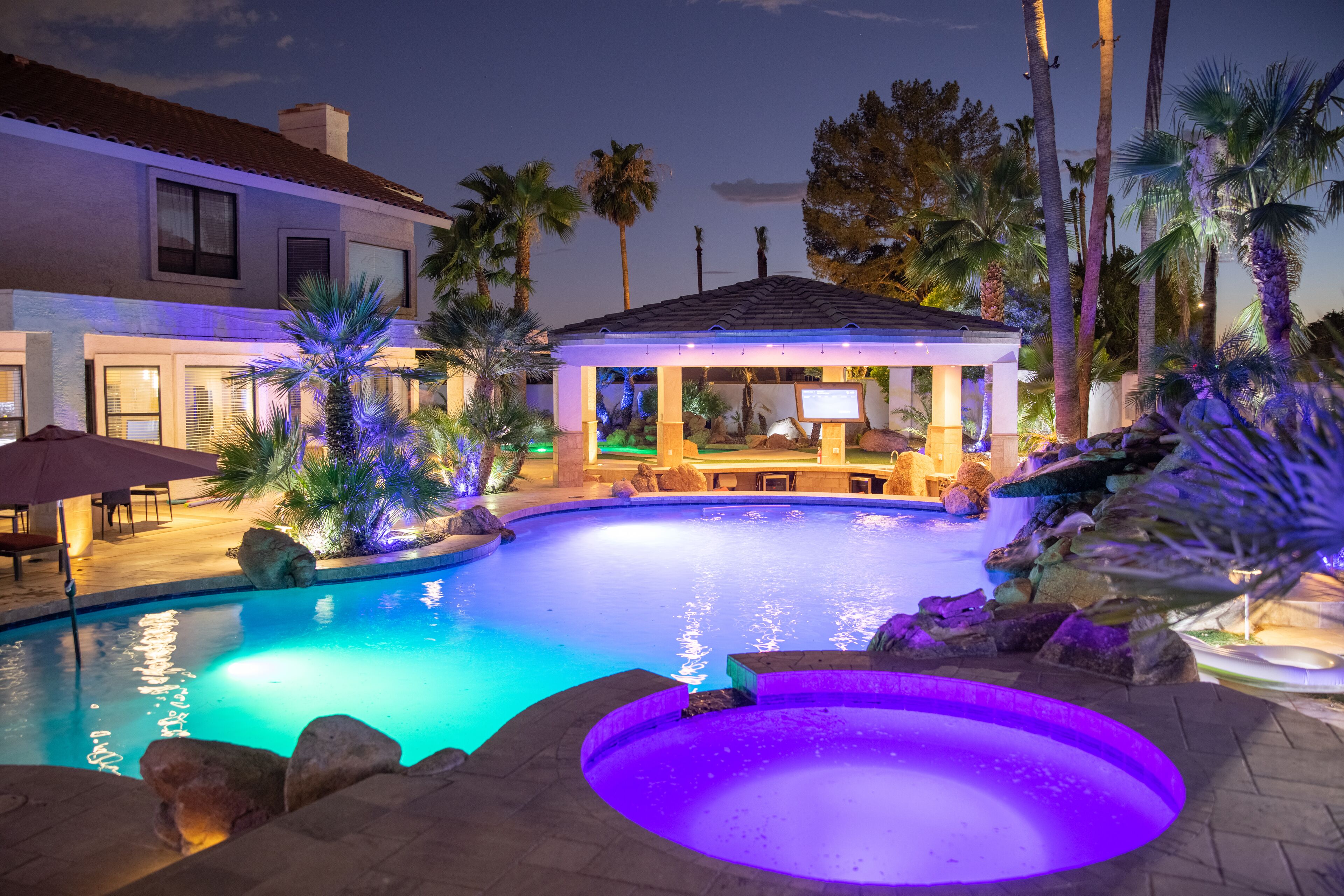 EPIC HOUSE ~ SPRING TRAINING DREAM. RESORT STYLE HOME with TWO SWIMMING POOLS !!