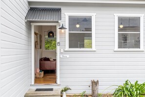 Exterior detail - Forget Me Not Farm Cottages - Daisy (Coopers Shoot)