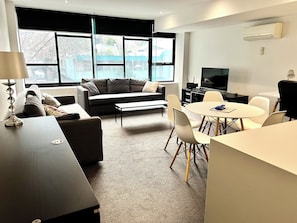 Televisión de pantalla plana, Netflix, servicios de streaming