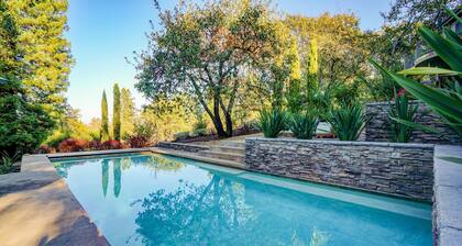 Sebastopol Luxury Home With Views, Pool & Hot tub